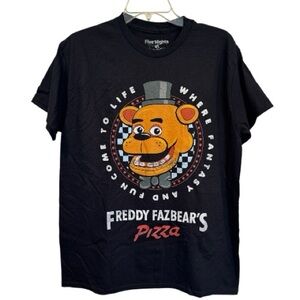 Five Nights At Freddy's Freddy Fazbear Pizza Short Sleeve Tee Medium NWOT